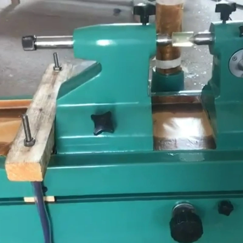 A kész termékek a gear runout teszter szállítják